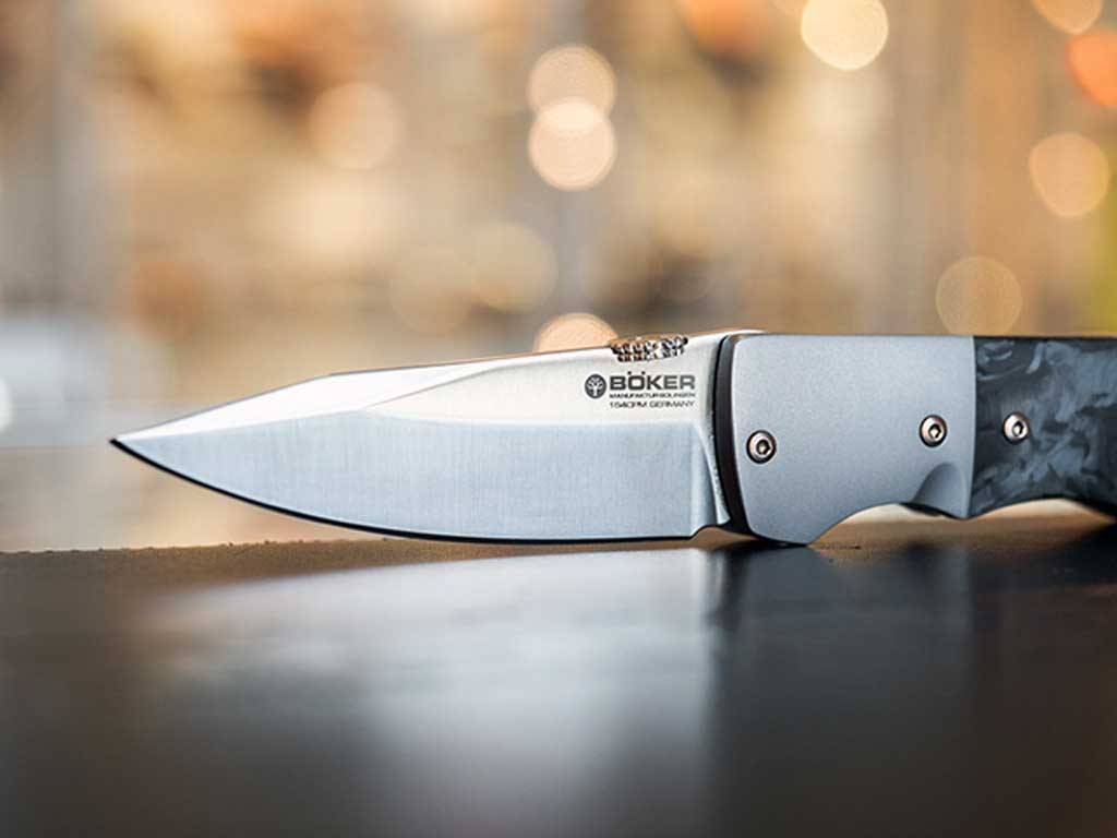 knifestock blog - avamismehhanismid blade lifter