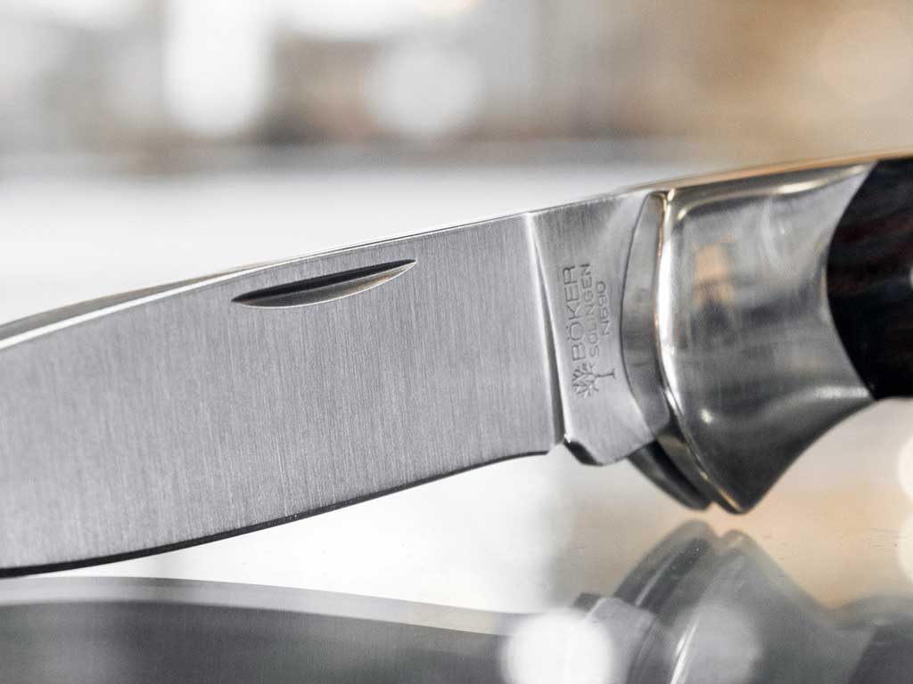 knifestock blog - avamismehhanismid nail nick